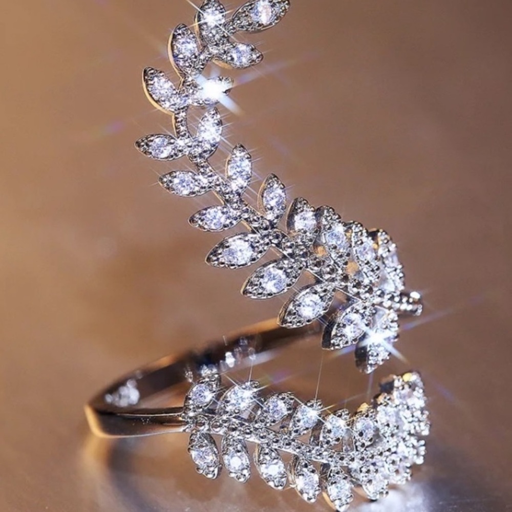New Sterling Silver Leaf Adjustable Ring - Picture 2 of 4